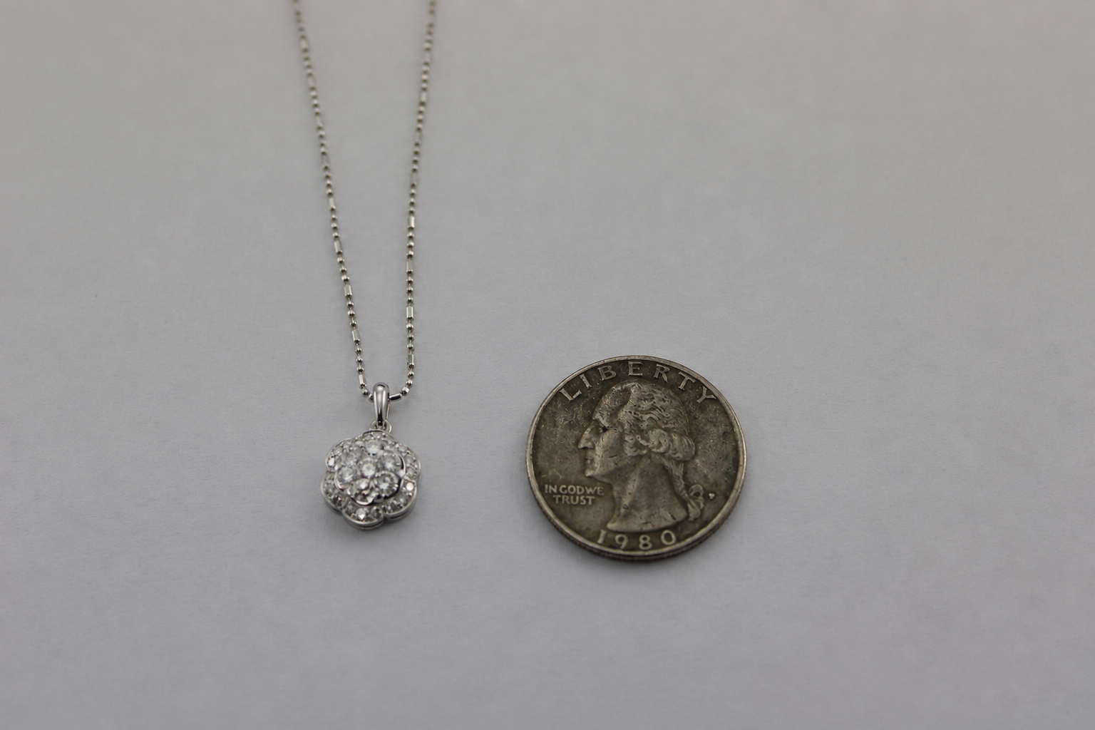 18K White Gold Diamond Flower Pendant 16 Inch Necklace 4.0 Grams