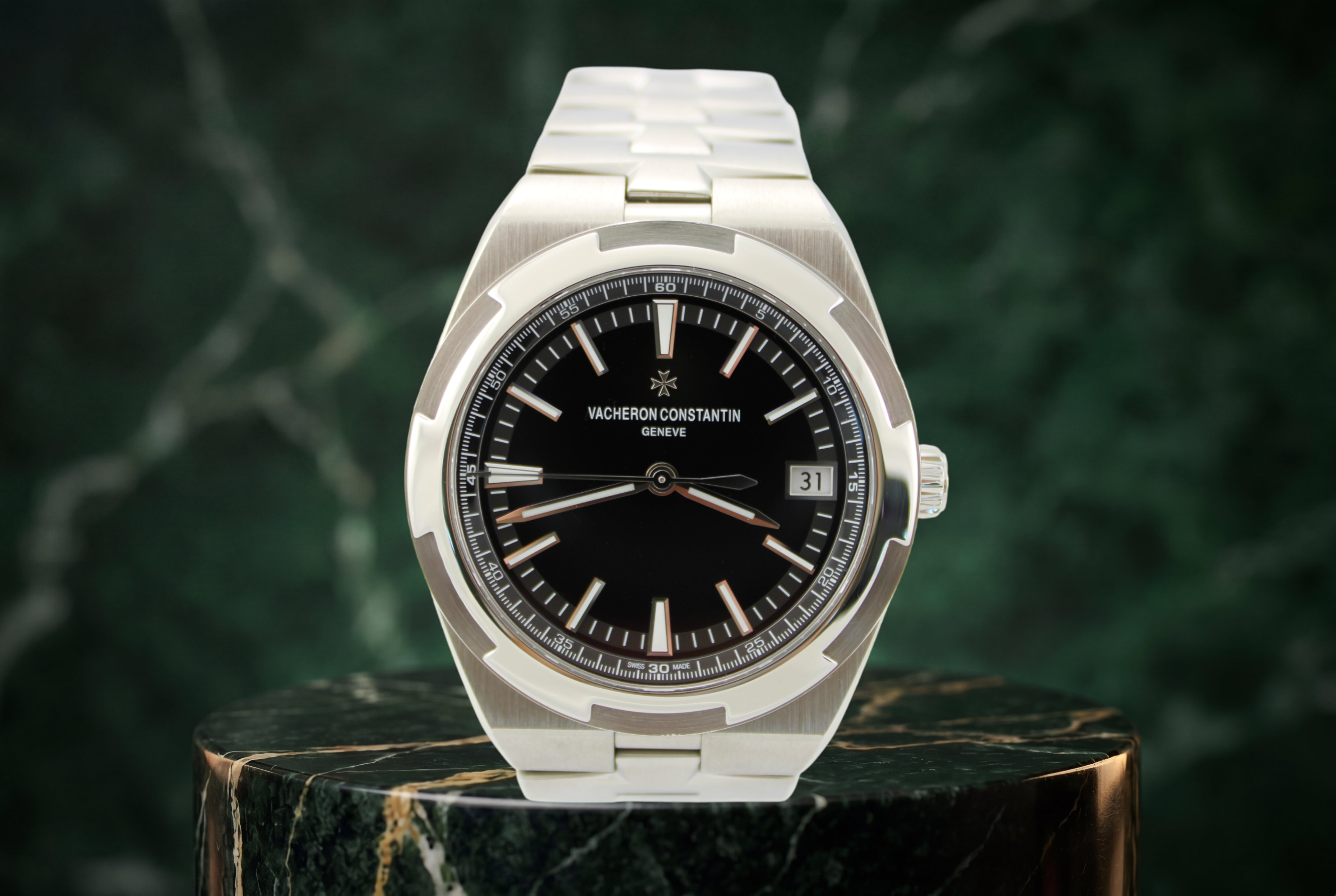 Vacheron Constantin Overseas Black 4500V Stainless Steel 41mm Watch SKU: JLAMGM0226904