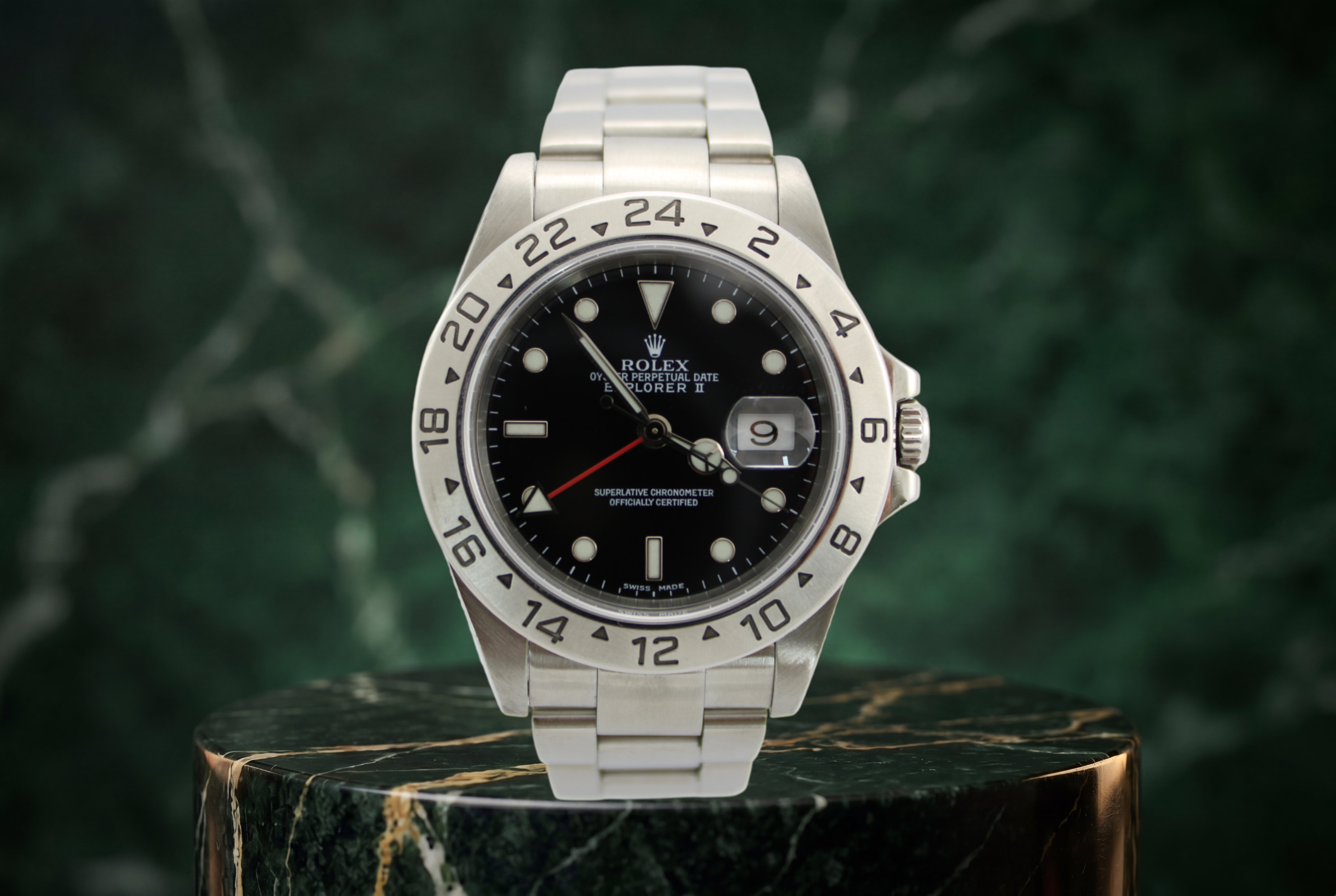 2000 Rolex Explorer II Black Stainless Steel Date 16570 40mm Oyster Watch SKU: JMOMG0626277