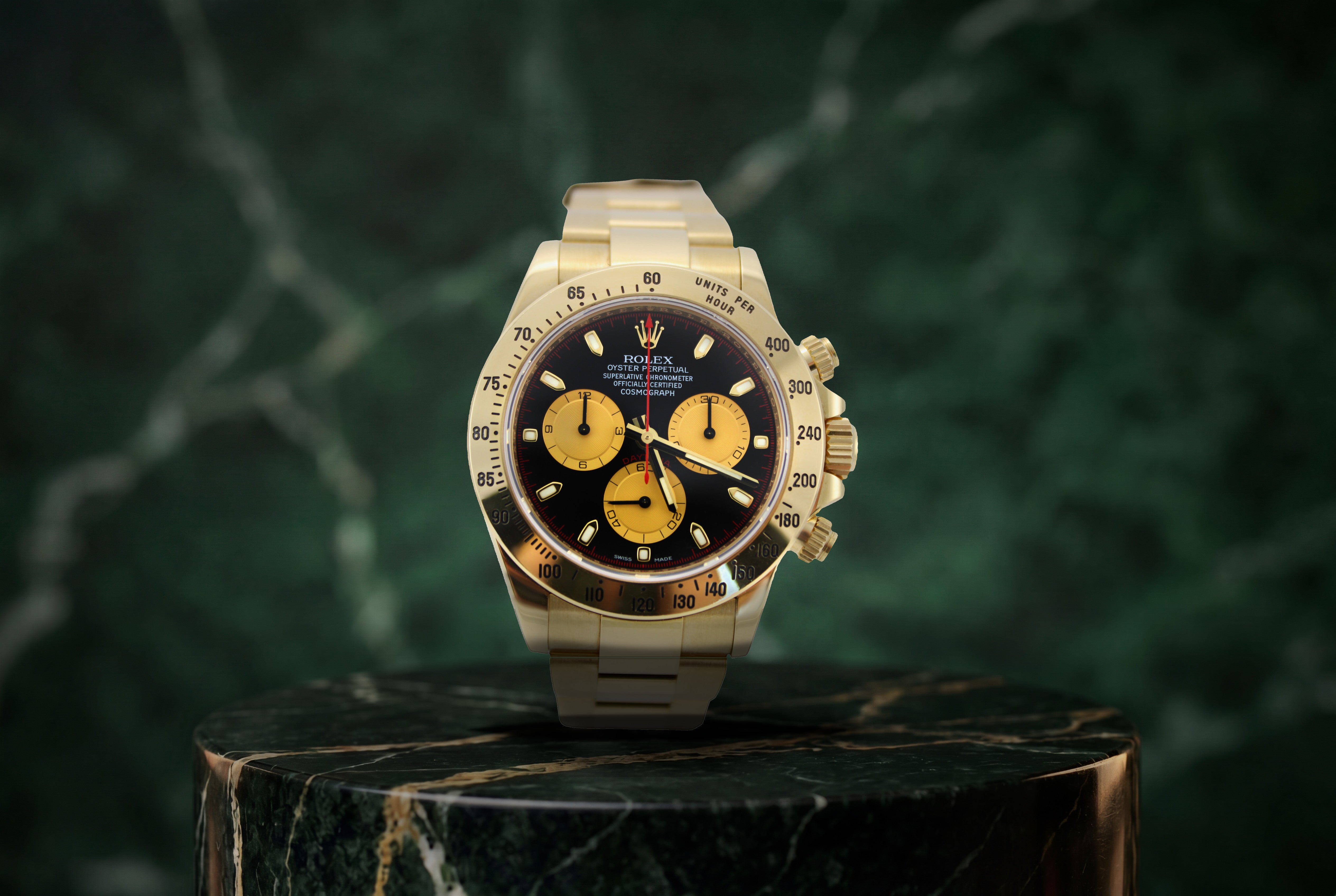2014 Rolex Cosmograph Daytona "Paul Newman" 18K Gold UNPOLISHED 116528 40mm Oyster Watch With Box and Papers SKU: JVIGGG03260J8