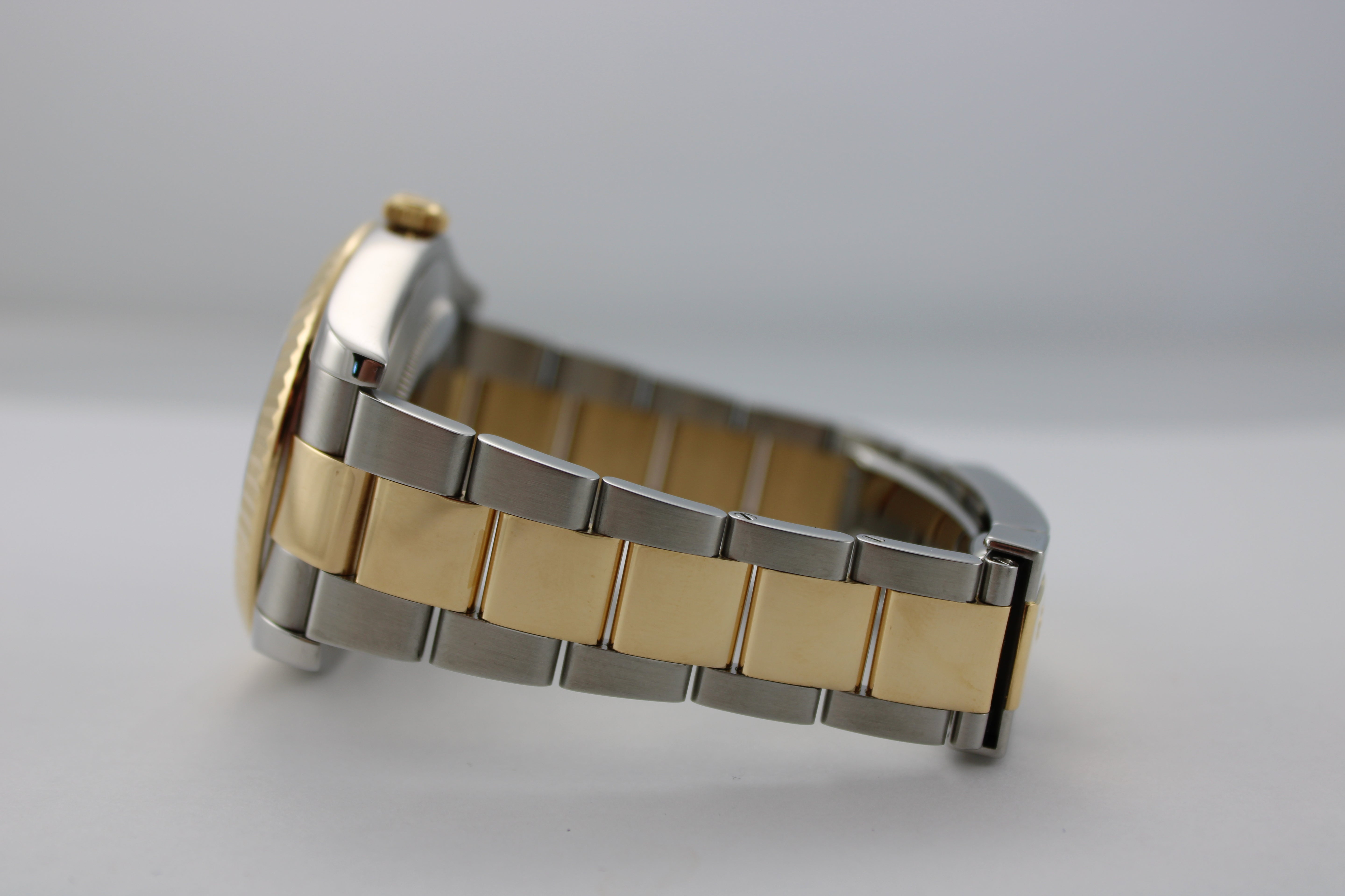 Rolex Datejust Grey "Wimbledon" Two-Tone 18K Yellow Gold Steel 116333 41mm Oyster Fluted Watch SKU: JLGELG04260M1
