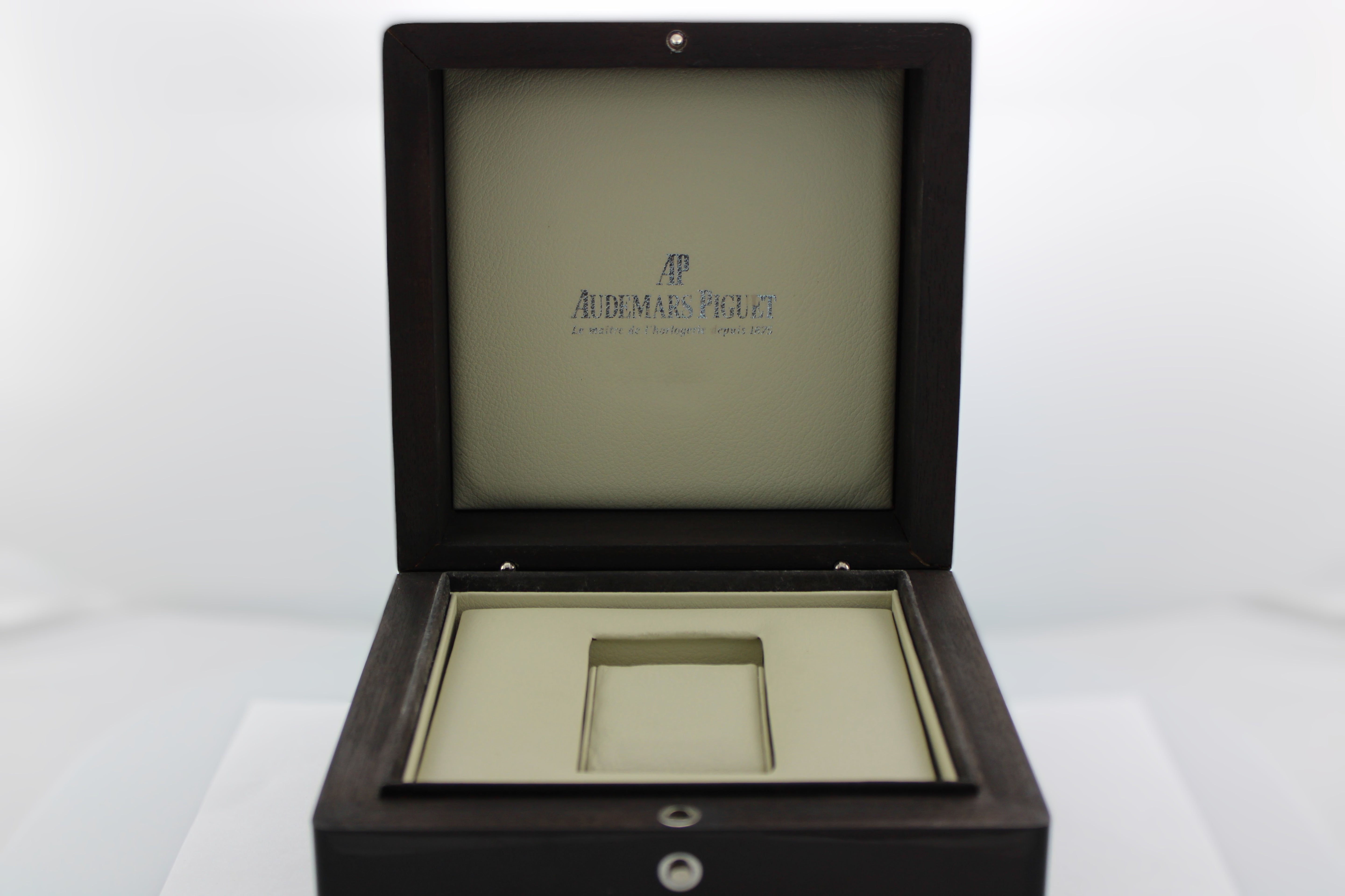 2015 Audemars Piguet Royal Oak White Dual Time Steel 26120ST 39mm Watch With Box and Papers SKU: JVVMKM0326522