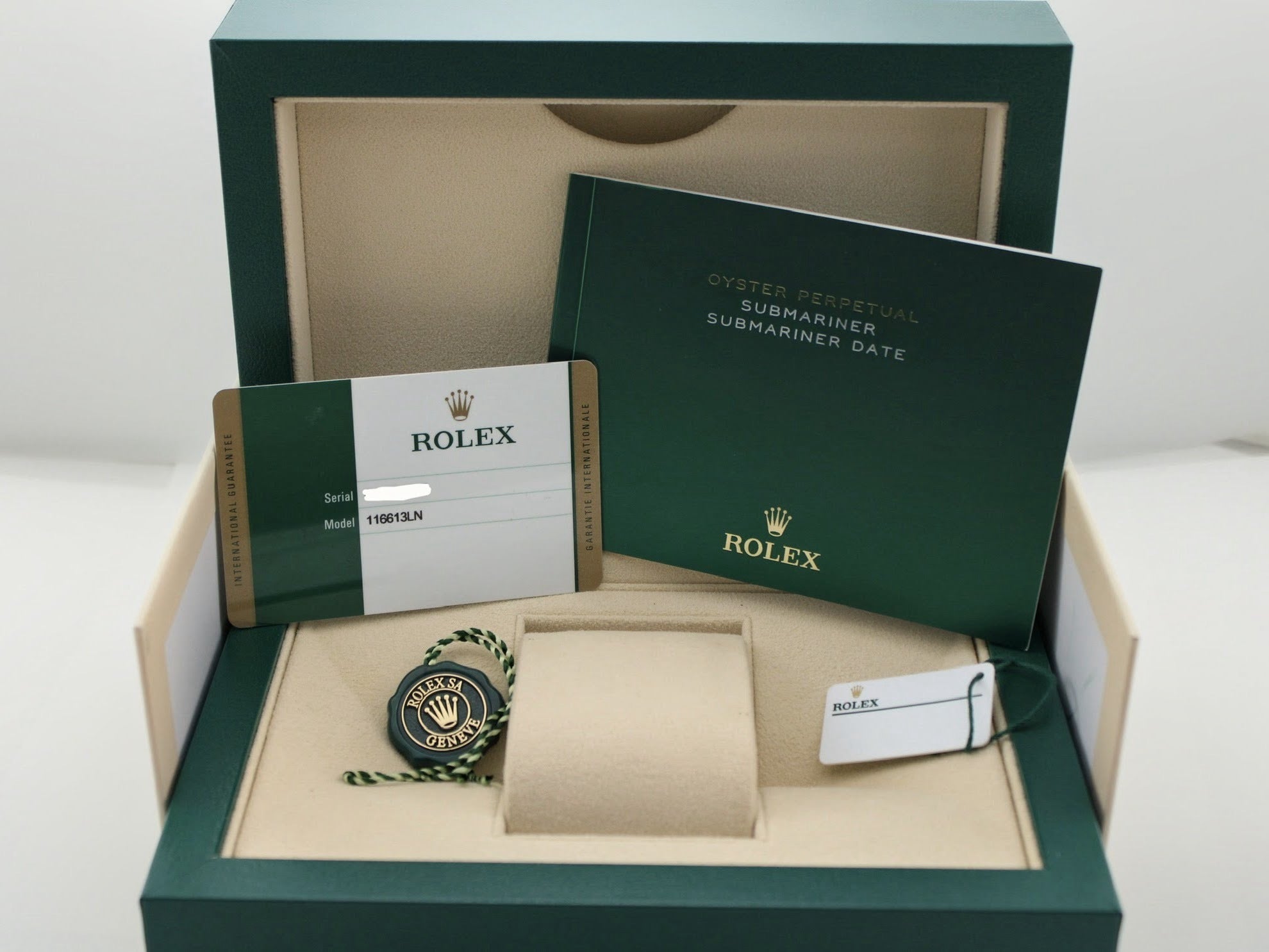 2016 Rolex Submariner Date Black Two-Tone 18K Gold Steel 116613LN 40mm Oyster Watch With Box and Papers SKU: JLOIOM0326587