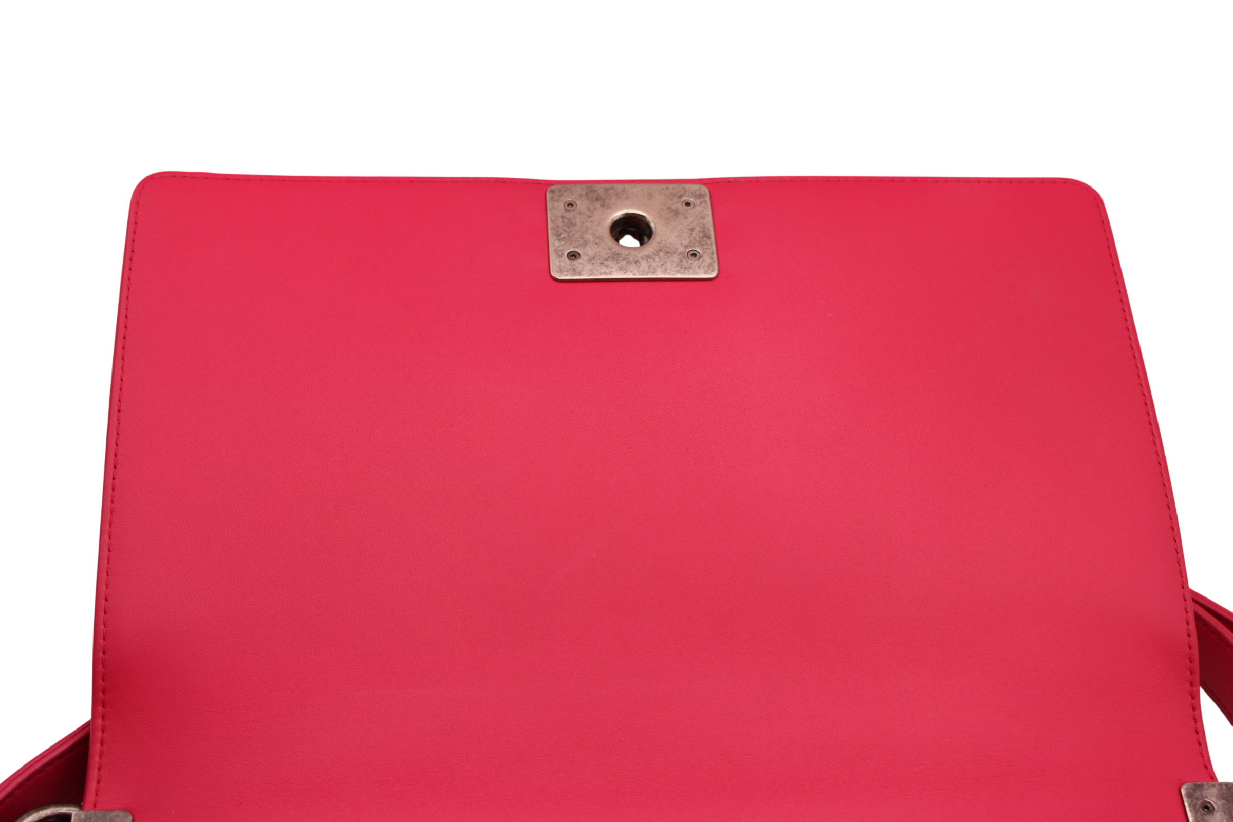 Chanel Medium Boy Bag Quilted Lambskin Pink With Silver Hardware