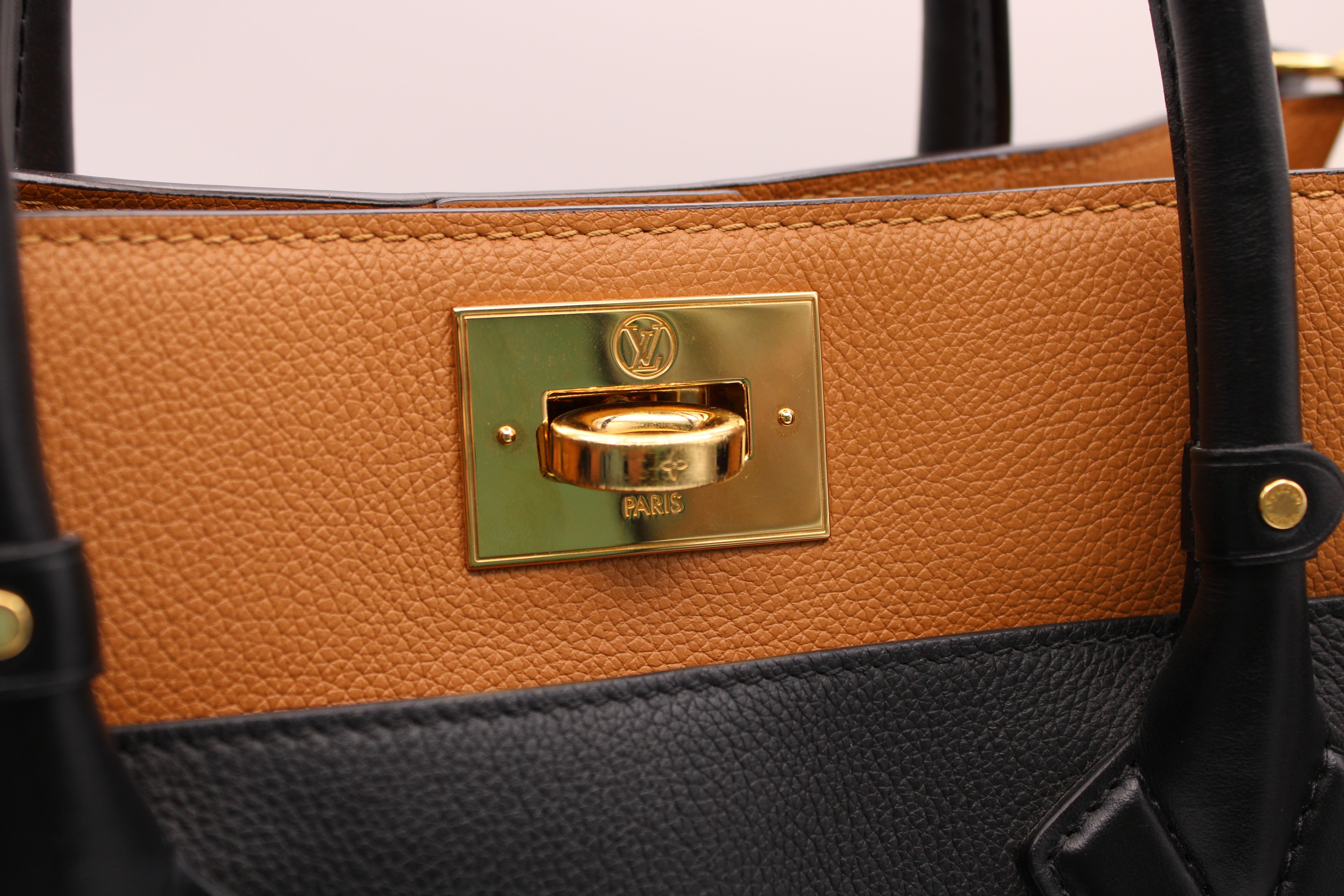 Louis Vuitton On My Side MM Noir Leather Bag M53823