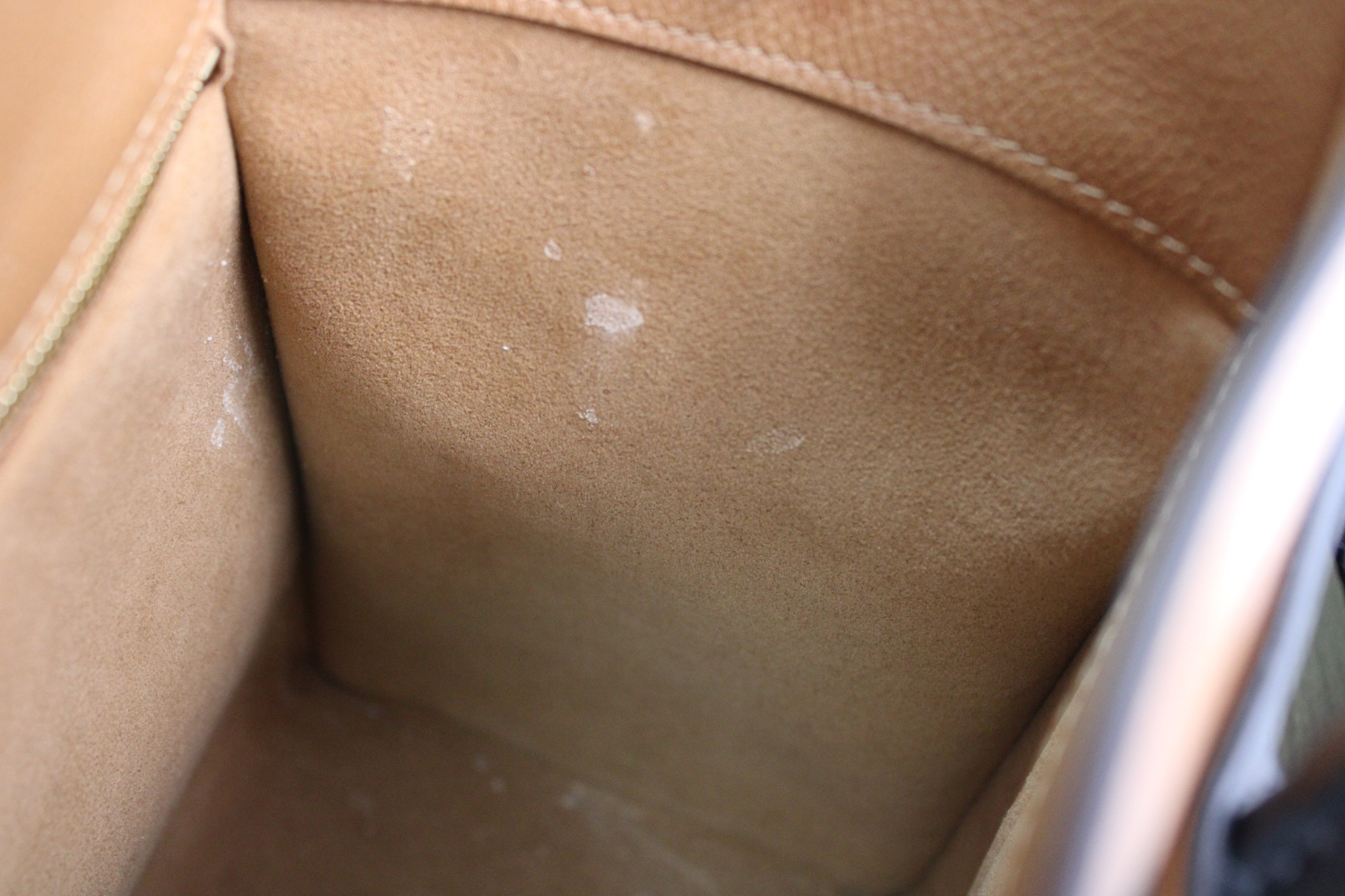 Louis Vuitton On My Side MM Noir Leather Bag M53823