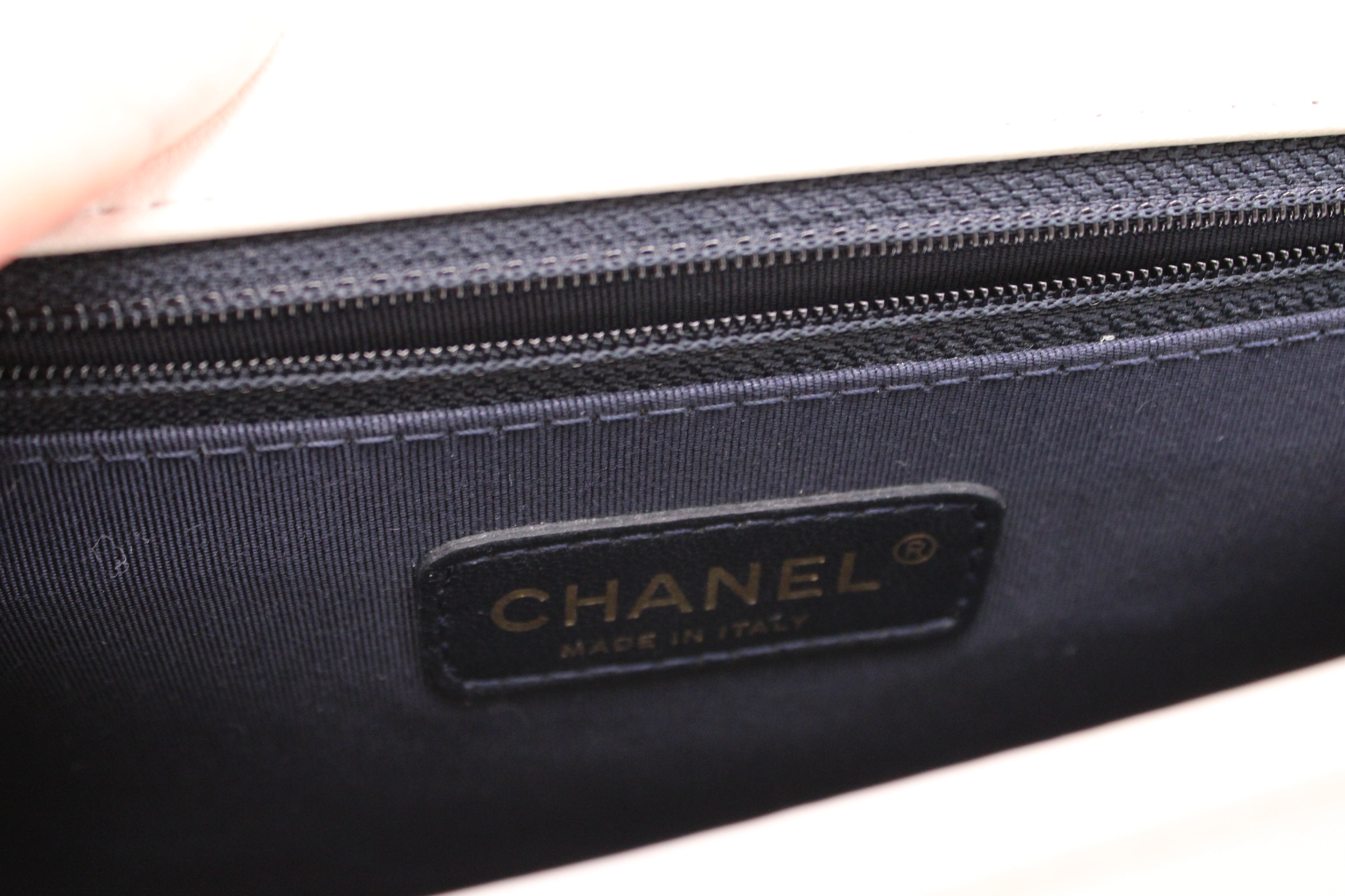 NWT Chanel Cube Medium Boy Bag Cream/Red Embossed Lambskin With Gold Hardware