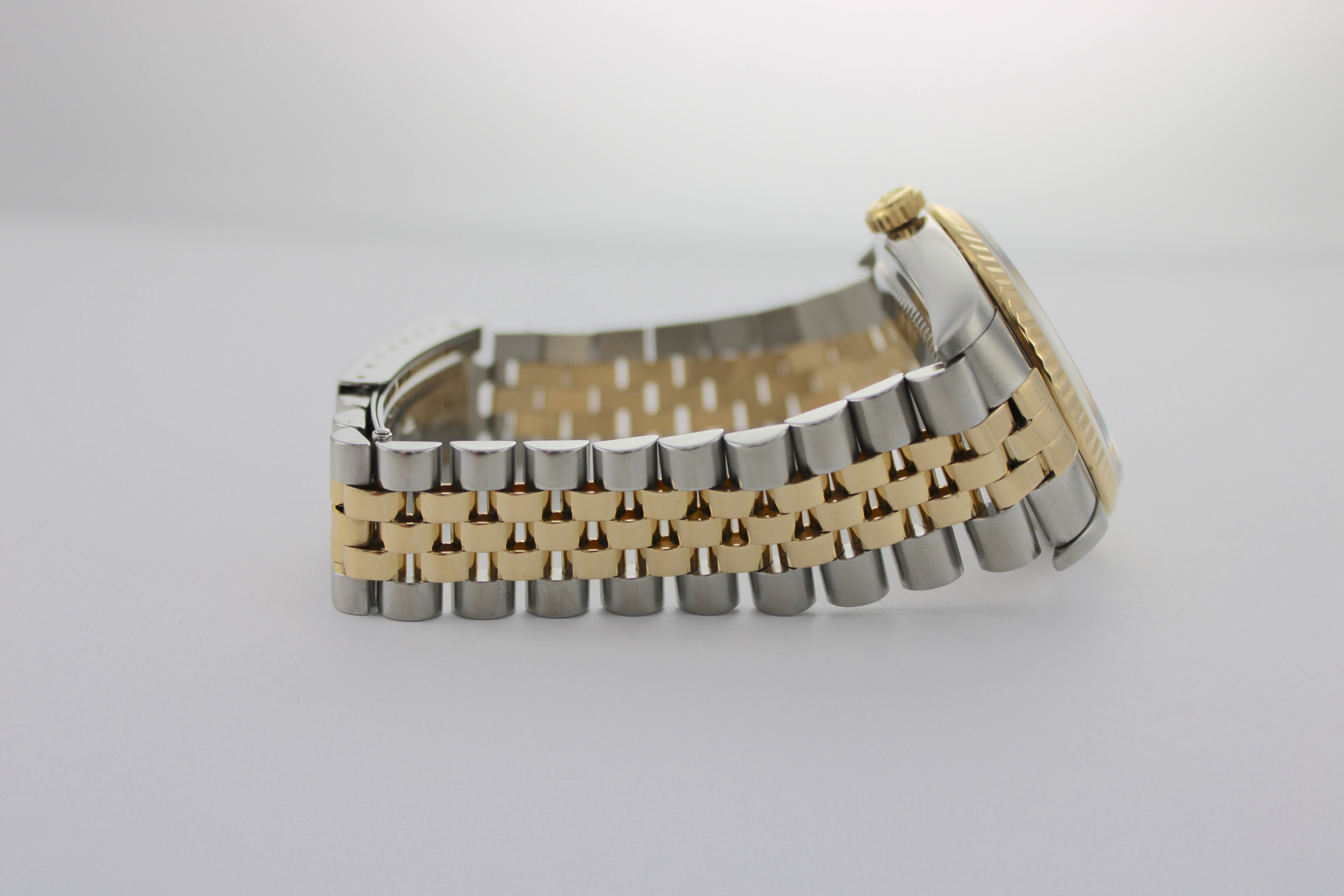 2005 Rolex Datejust White Two-Tone 18K Yellow Gold 16233 36mm Jubilee Watch SKU: JEMGG0826528