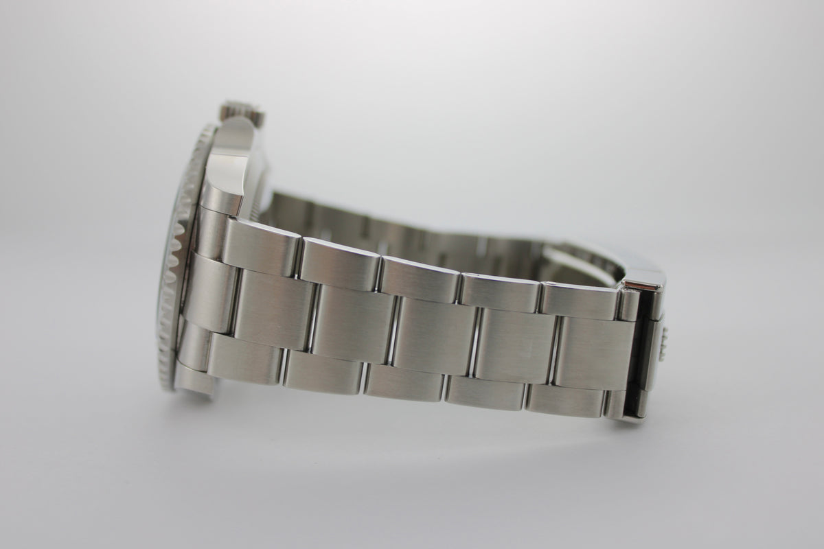 2023 Rolex Submariner "Starbucks" Green Stainless Steel 126610 41mm Oyster Watch With Box and Papers SKU: JLVOGG09267G8