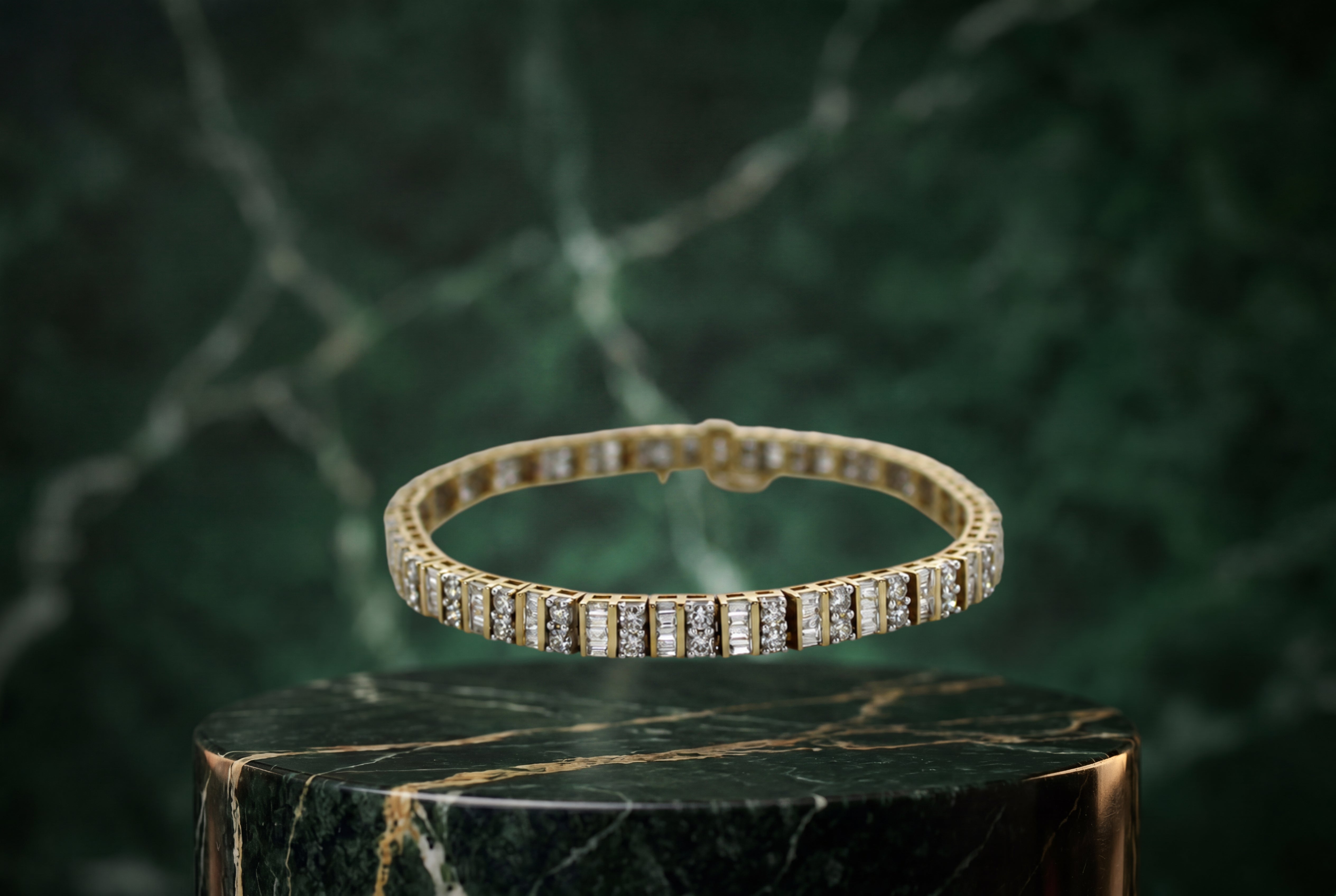 14K Yellow Gold Baguette/Round Diamond 7 Inch Bracelet 17.1 Grams